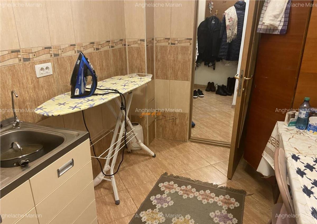 Apartament 2 camere , zona cartier Sud , decomandat 56 mp, i - 2
