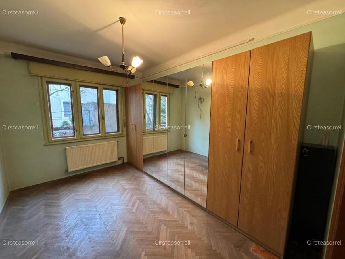 De vanzare AP 3 camere | 121 MP | Garaj | D P | Casin | Domenii - 9