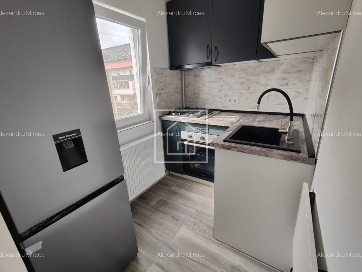 Garsoniera moderna renovata si mobilata, Terezian, etaj 3/4, 300EUR - 3