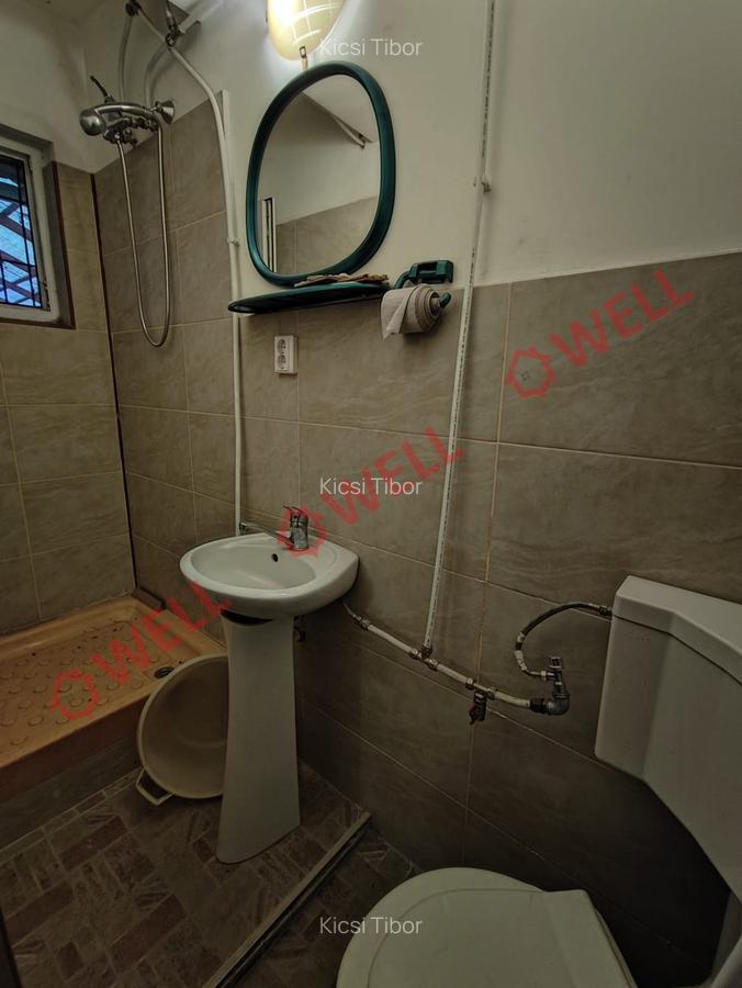 Casă cu 13 camere în Vâlcele - 21