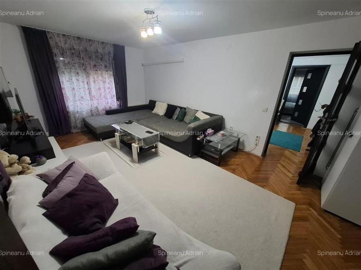 Ap 4 camere, zona ultracentrala - Medicina, etaj 2 amenajat, COMISION 0 - 20