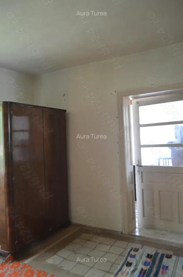 Bran-Casa de locuit cu 3 camere si teren - 11