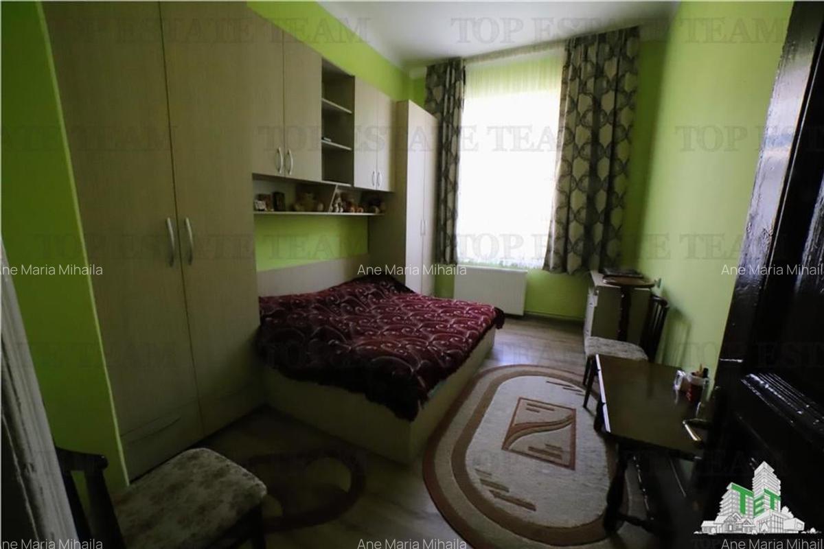 Apartament cu 4 camere  de vanzare, Ultracentral,  Kogalniceanu, curte si pod - 7