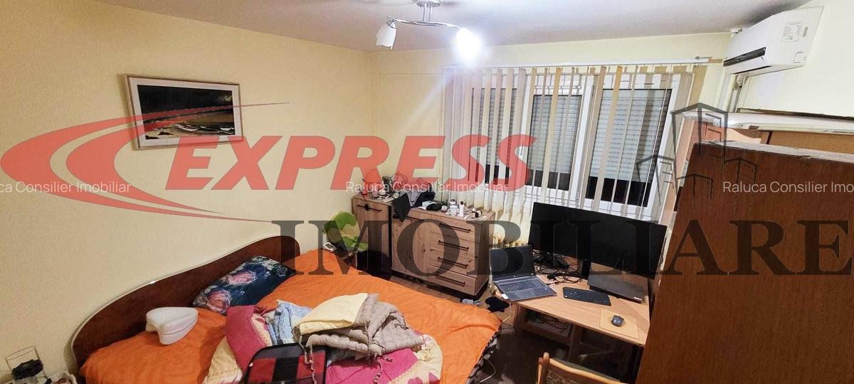 Apartament cu 3 camere decomandat în Dristor - 2