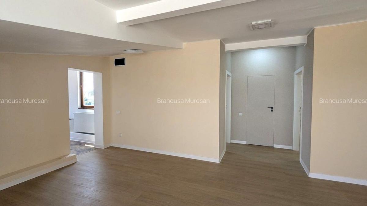APARTAMENT CU VEDERE PANORAMICA PE STRADA TOAMNEI - 11