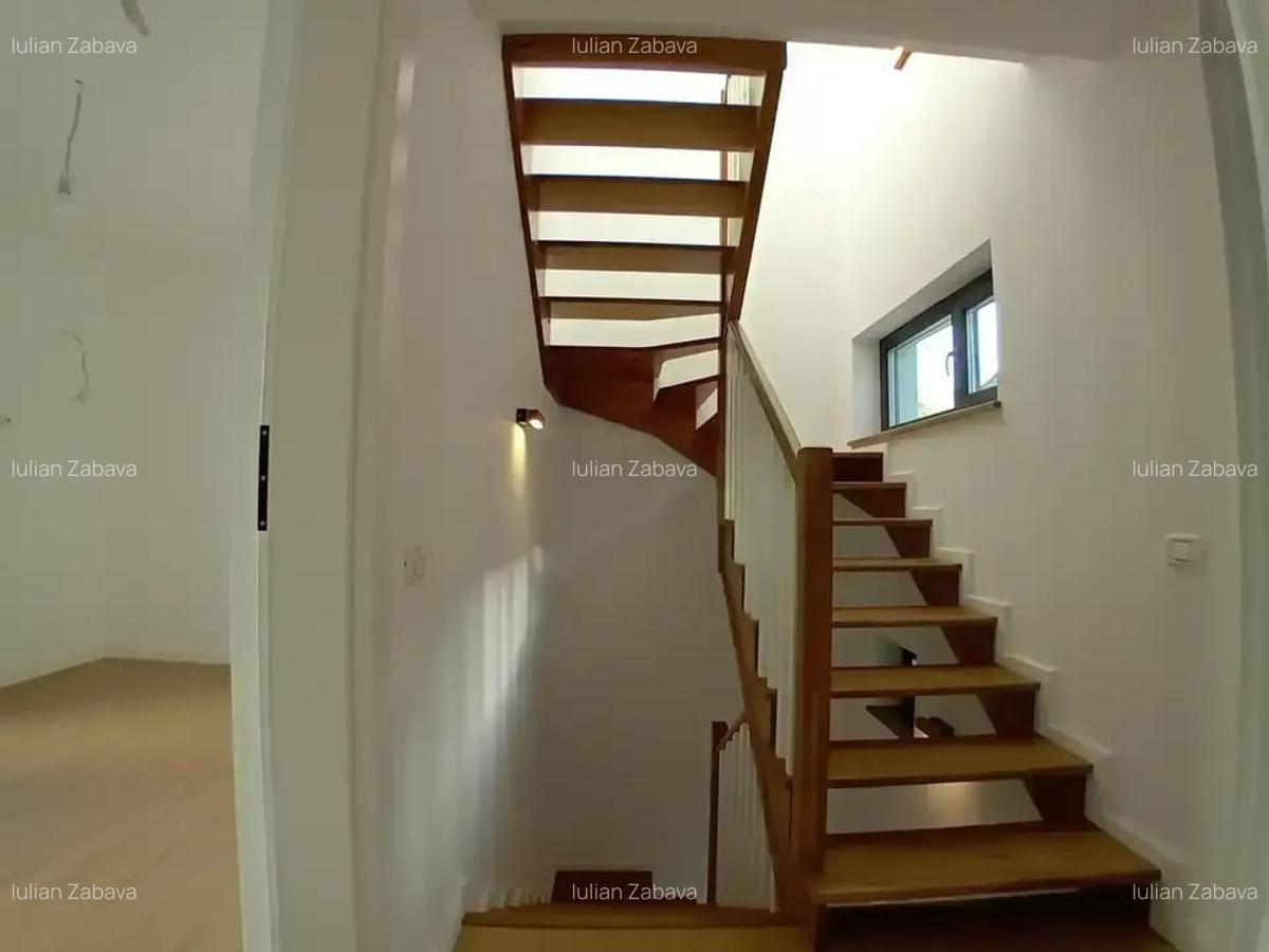 Casă cu 5 camere în Sisești - 18