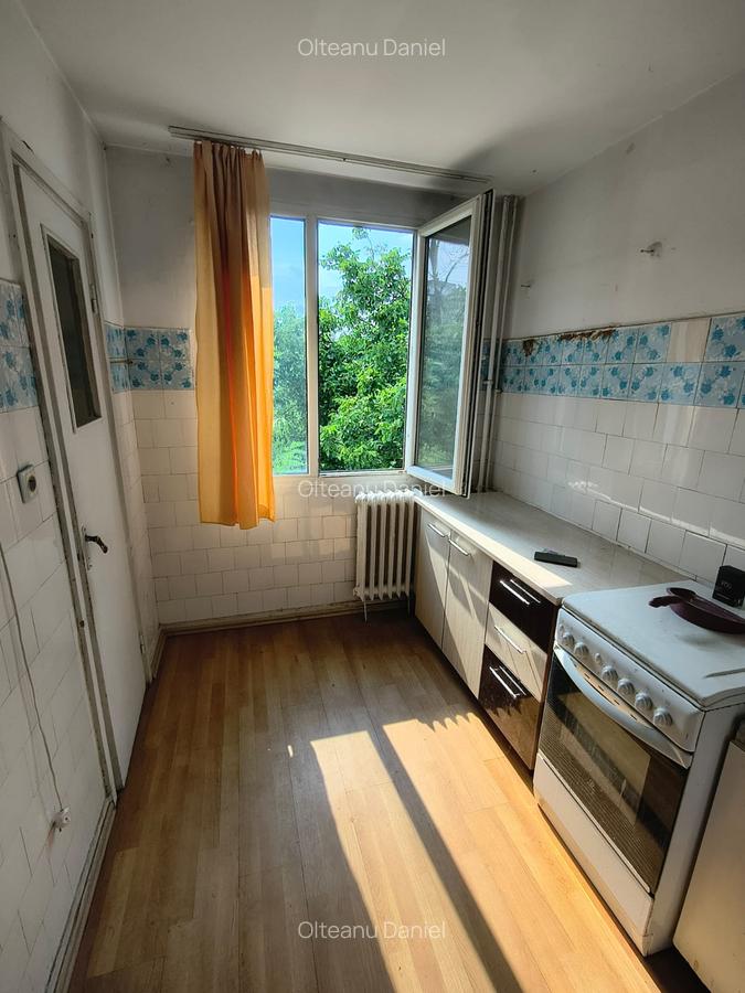 Apartament cu 2 camere decomandat în Drumul Taberei - 13