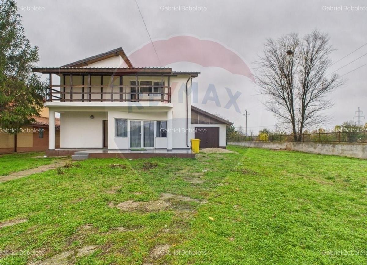 Casa / Vila cu 5 camere de vanzare - 2