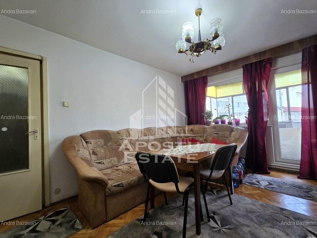 Apartament cu 4 camere, centrala proprie, zona Dacia - 3