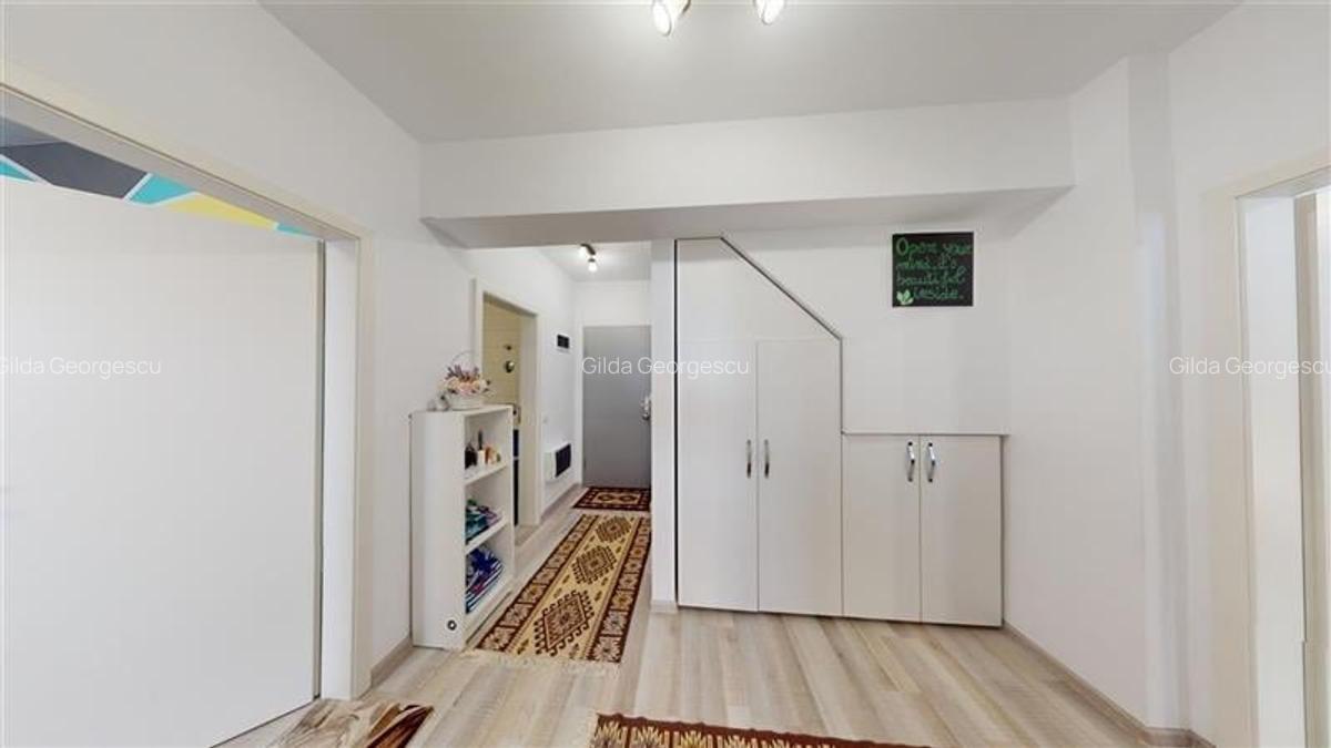 Pe 2 niveluri, Penthouse modern la bulevard, parcare si boxa, Tractorul  Nou, Br - 7