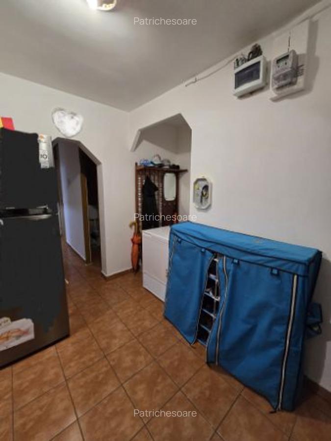 Apartament mobilat si utilat 3 camere decomandat Aparatorii Patriei  120 000 EU - 8