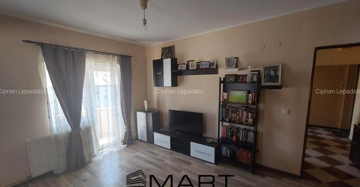 Apartament la mansarda 4 camere zona Vasile Aaron - 3