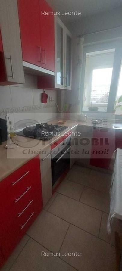 De inchiriat apartament cu 2 camere, sd - Tatarasi - etaj 6/10 - 400 e - 3