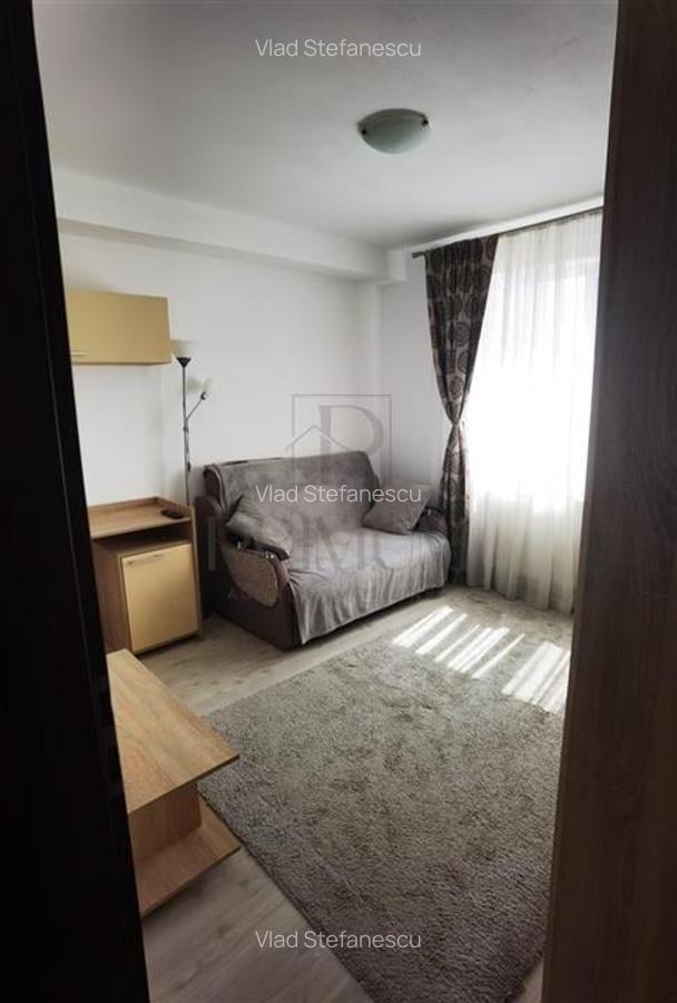 GIROC - 1 Camera - Mobilat si utilat - Etaj intermediar - 1