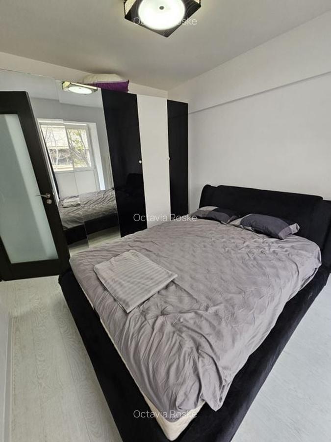 Vand apartament Calea Victoriei, bloc, curte interioara civilizat amenajata - 7
