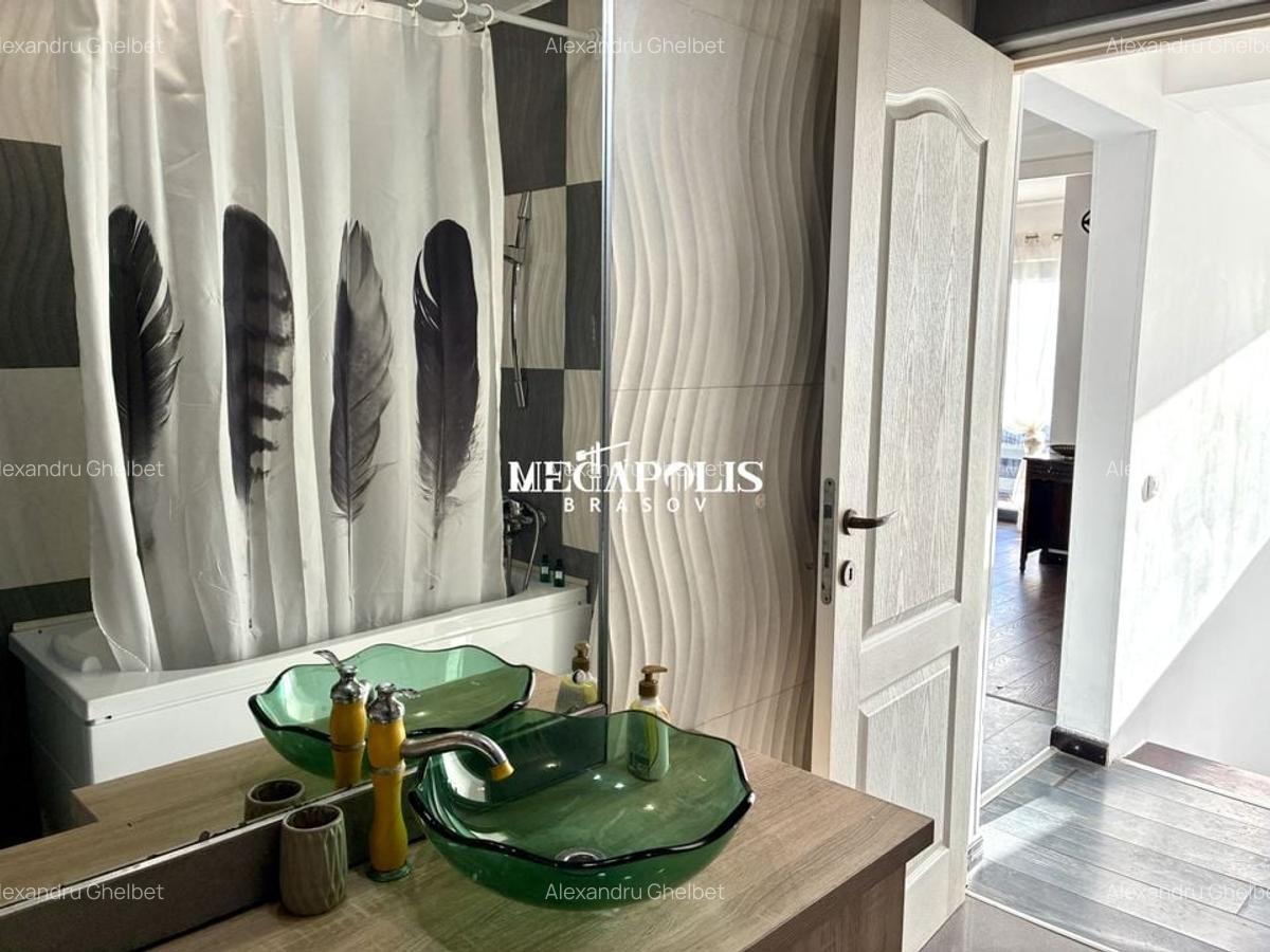 Casă / Ghimbav / 4 camere / Curte privată / Terasă - 33