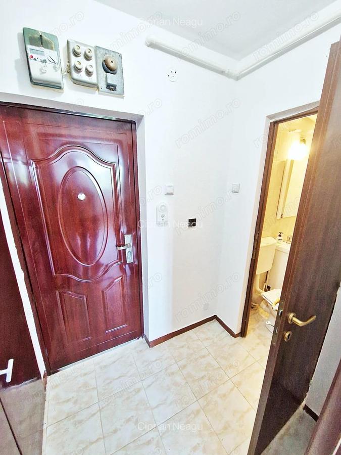 AZURA Imobiliare - Garsoniera Nemobilata Pitesti Craiovei Central - 11