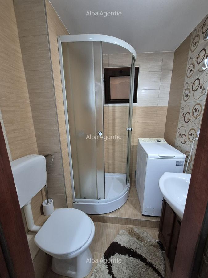 Apartament 2 camere , etaj 1 , zona  Cetate - 4