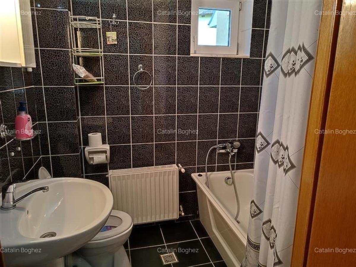VILA 5 CAMERE, FARA CURTE, GARAJ, CENTRAL, ZONA LIVADA POSTEI - 6