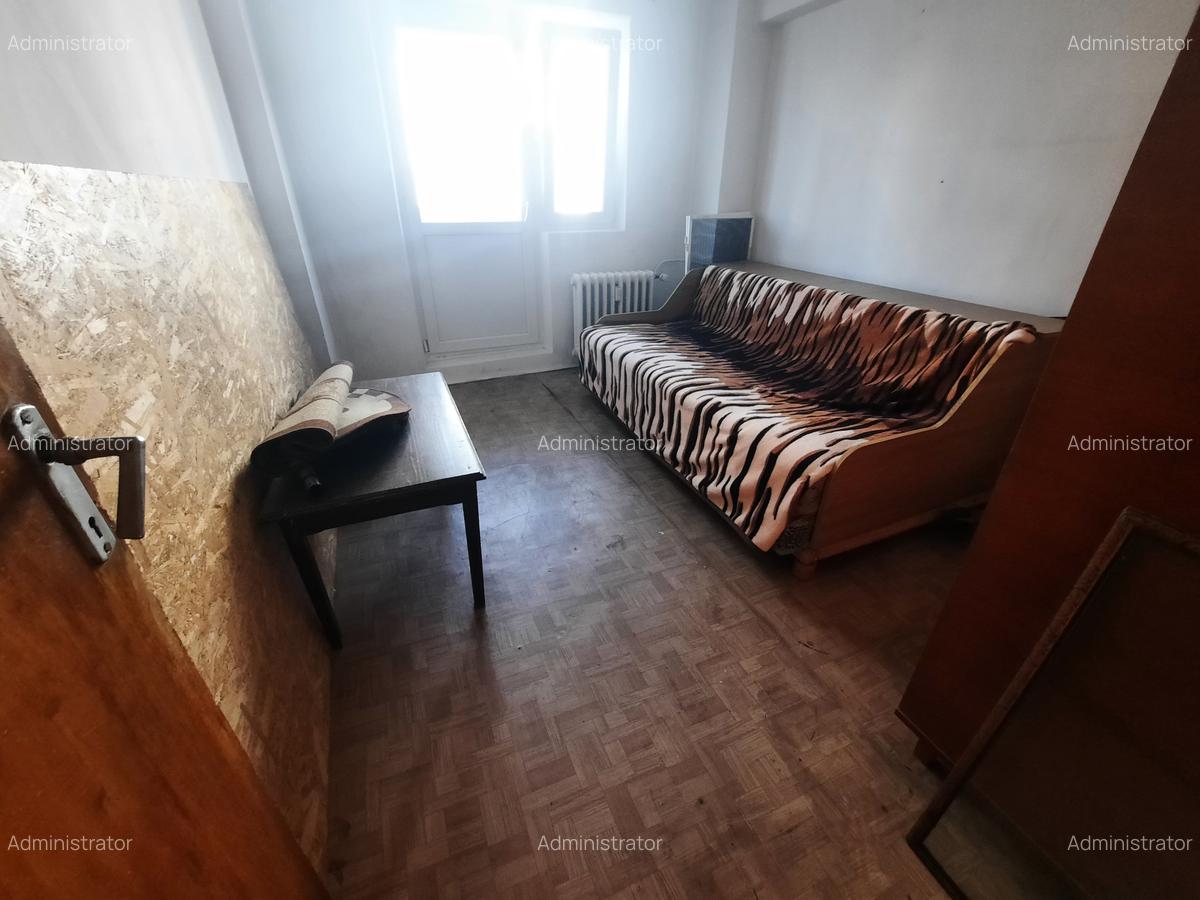 VANZARE 4 CAM MARGEANULUI- BARCA - 12