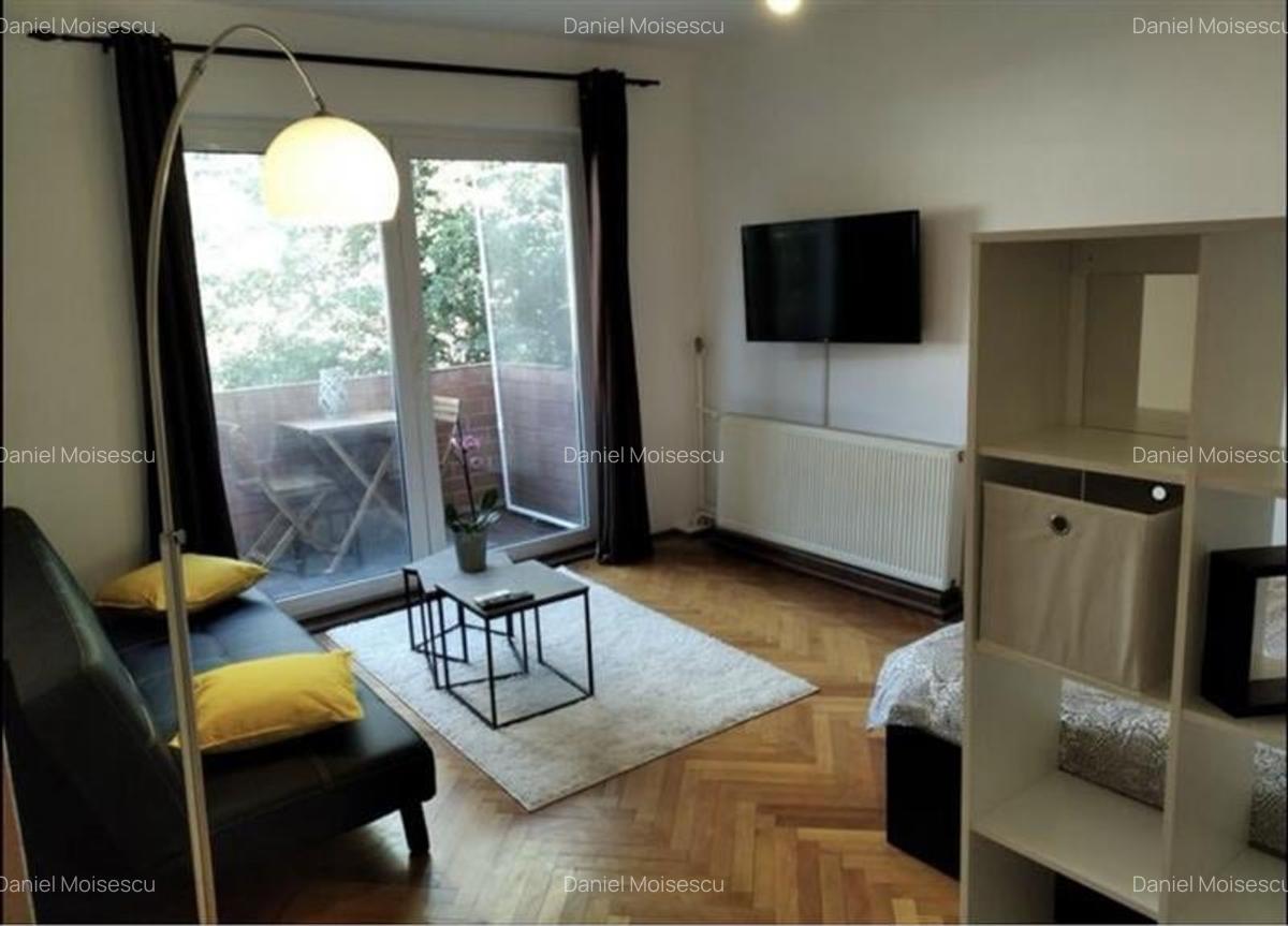 Decomandat, mobilat si utilat in Complexul Studentesc - 3