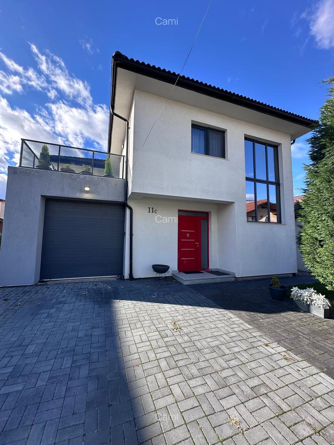 Casă modernă de vânzare în Someseni - 1