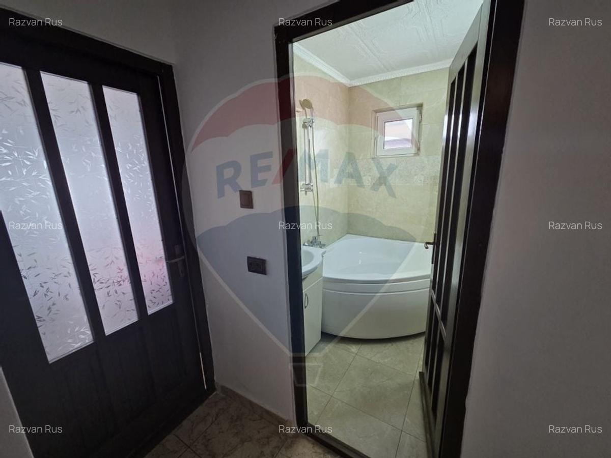 Apartament cu 3 camere in centru orasului Salonta - 14