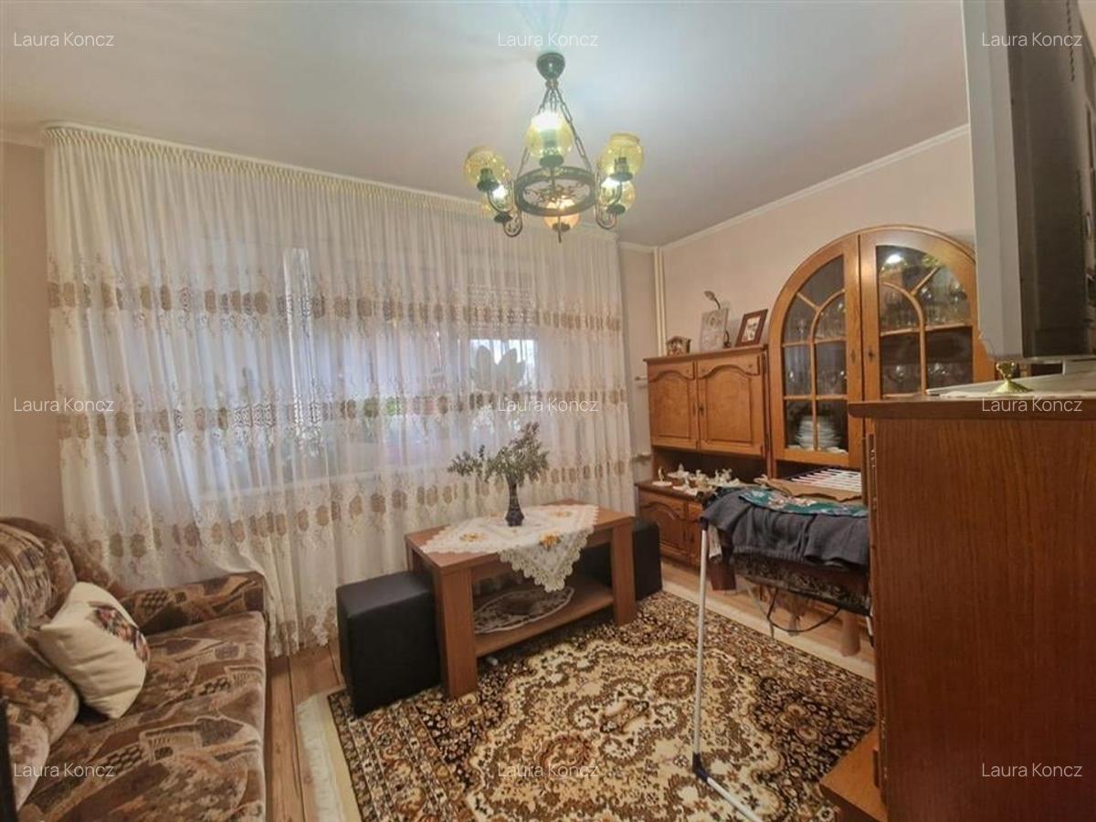 Apartament cu 2 camere semidecomandat în Rogerius - 5