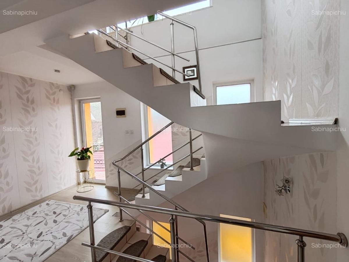 Casa 7 camere, 4 grupuri sanitare, curte si gradina - 7