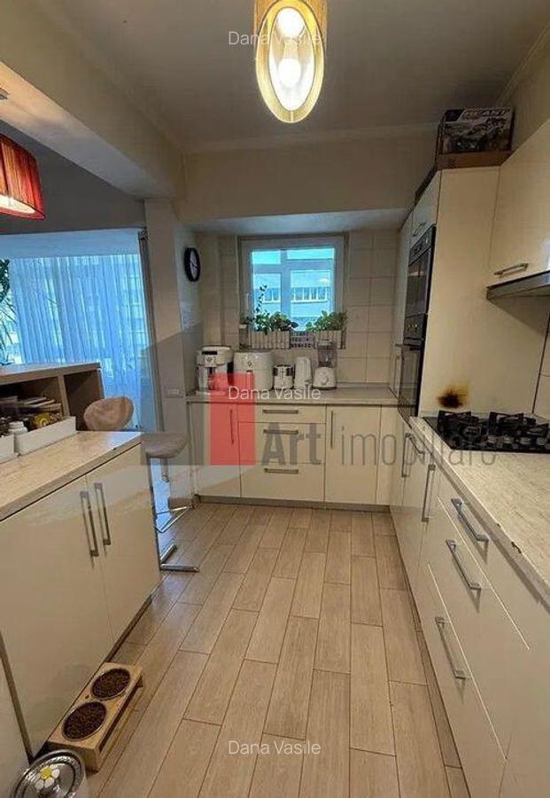Apartament 3 camere, 2 bai, renovat,modern mobilat - 4