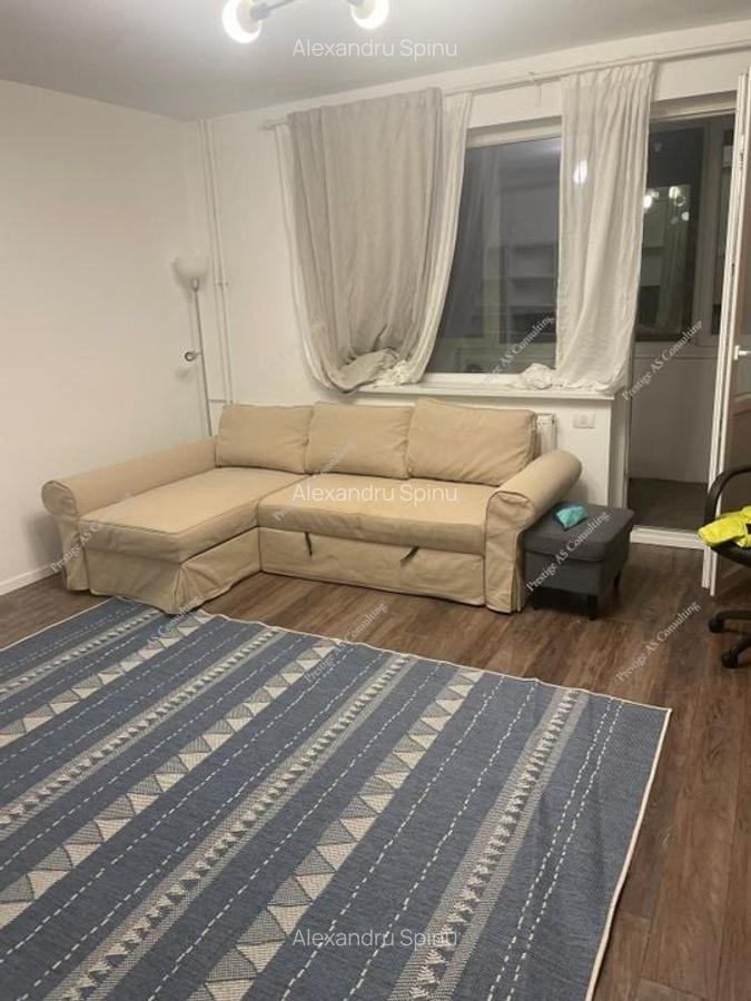 Apartament de vanzare cu 2 camere, renovat complet, cu boxa prorie - Complex - 2