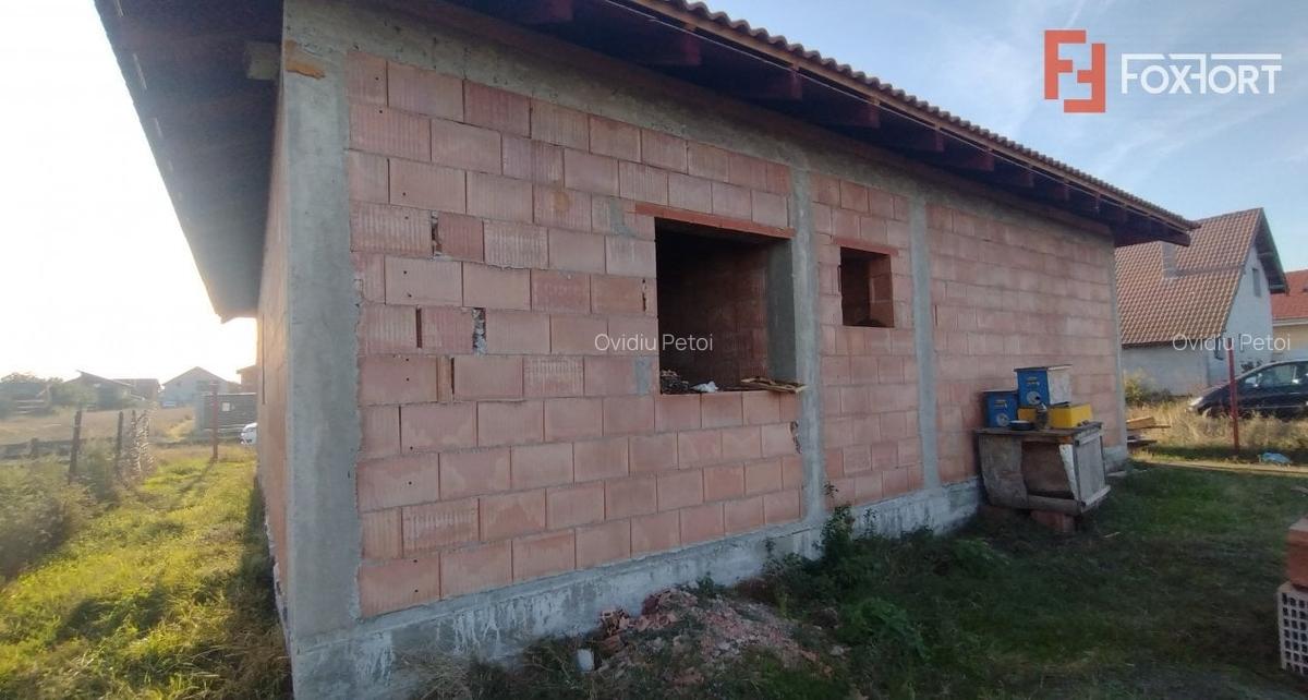 Casa individula la ROSU, 4 camere - Becicherecu Mic, teren 499 mp - 4