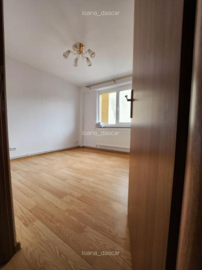 Apartament decomandat - 9