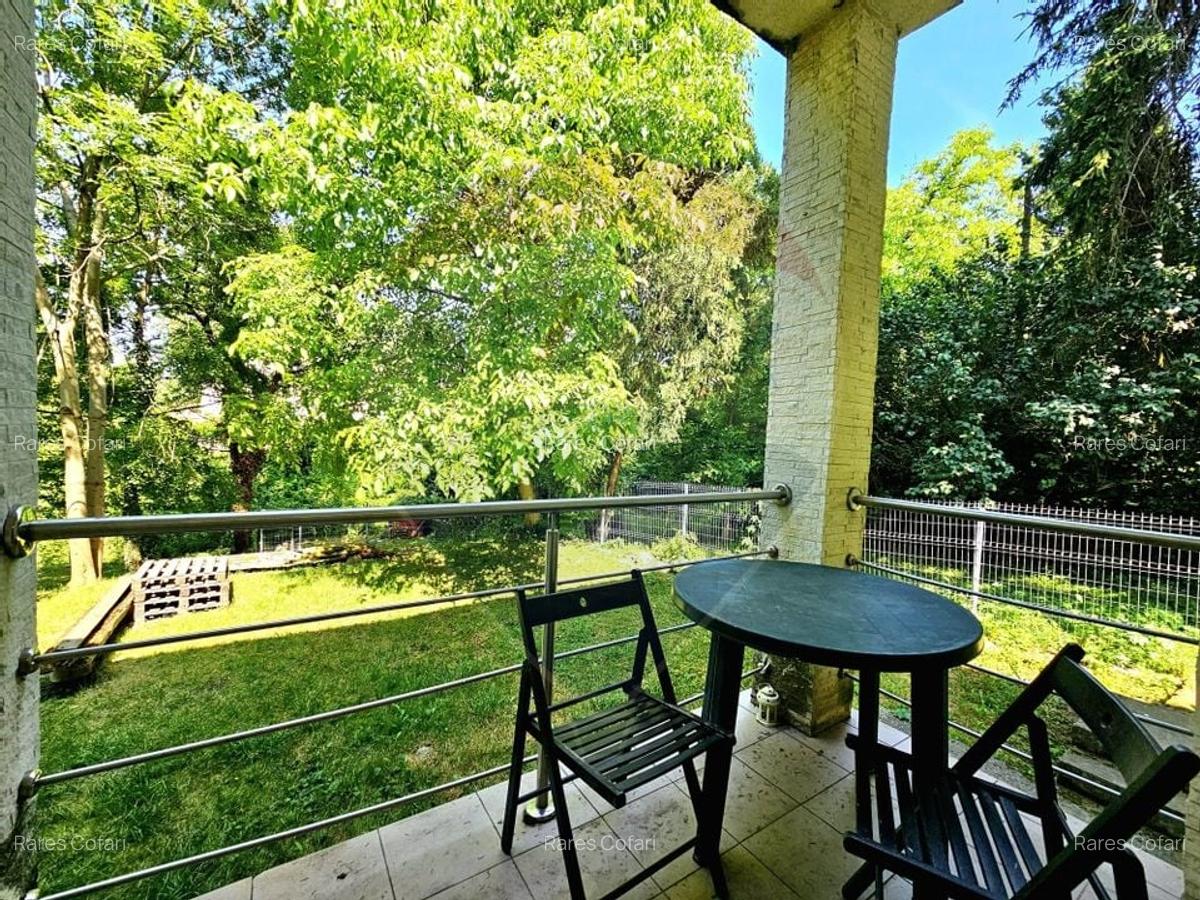 Apartament cu 3 camere si curte de inchiriat in zona UMF - 7