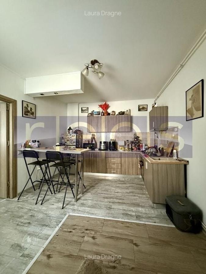VANZARE 2 CAMERE | SEMIDECOMANDAT | ZONA PIATA MUNCII - 1