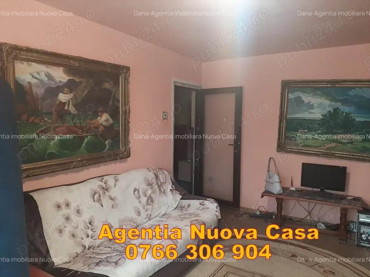 Navodari , vand apartament 2 camere decomandat zona sud, parcul Ion Dobre - 1