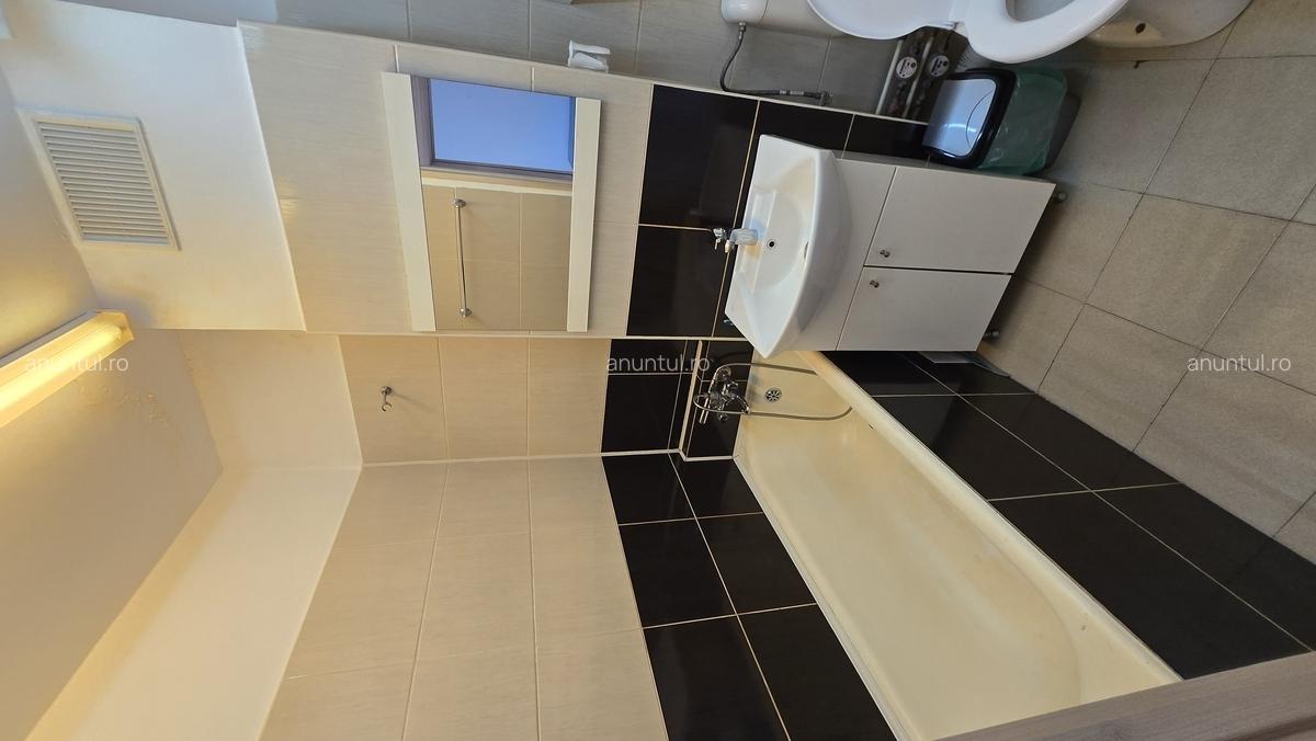 Tineretului, str Piscului 20, vis-a-vis de parc, proprietar - 9