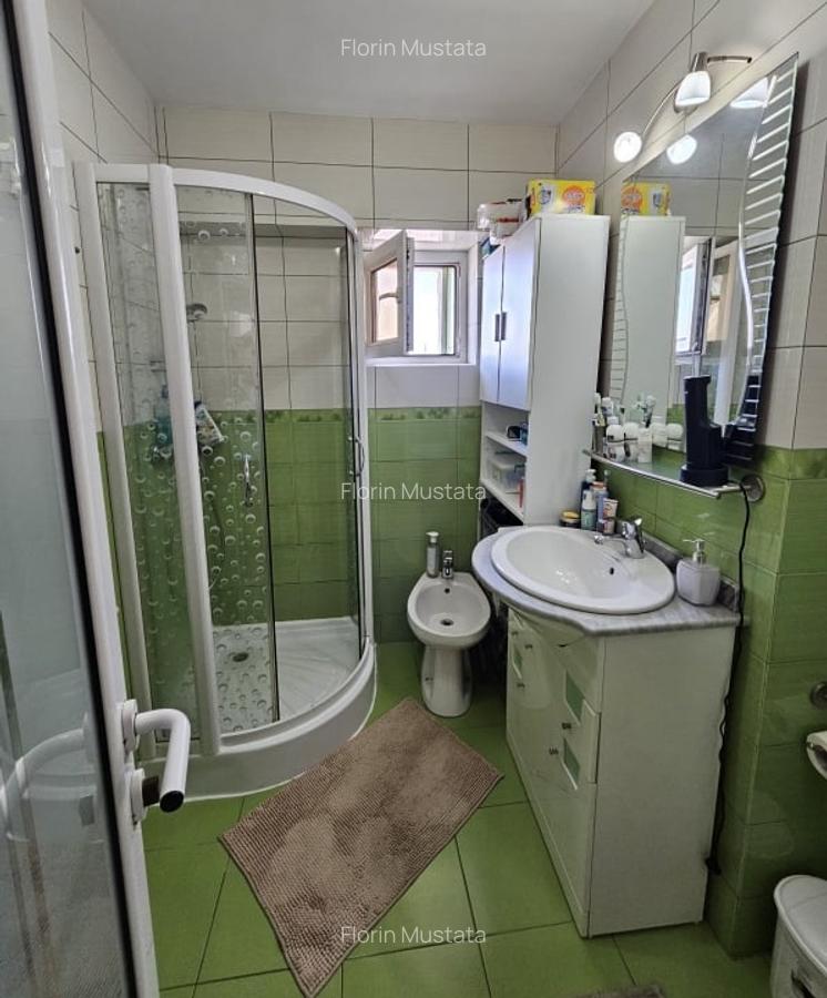 Apartament 2 camere transformat in 3 camere, Buzaului. - 8