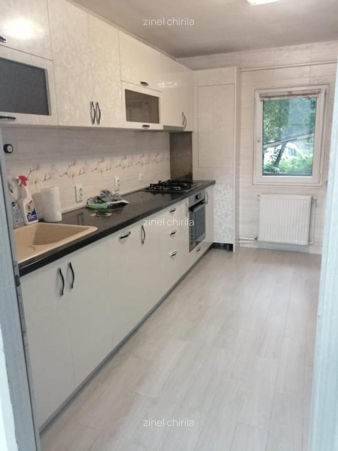Apartament 4 camere decomandat, 2 bai, 1 boxa mare - Iasi - 8