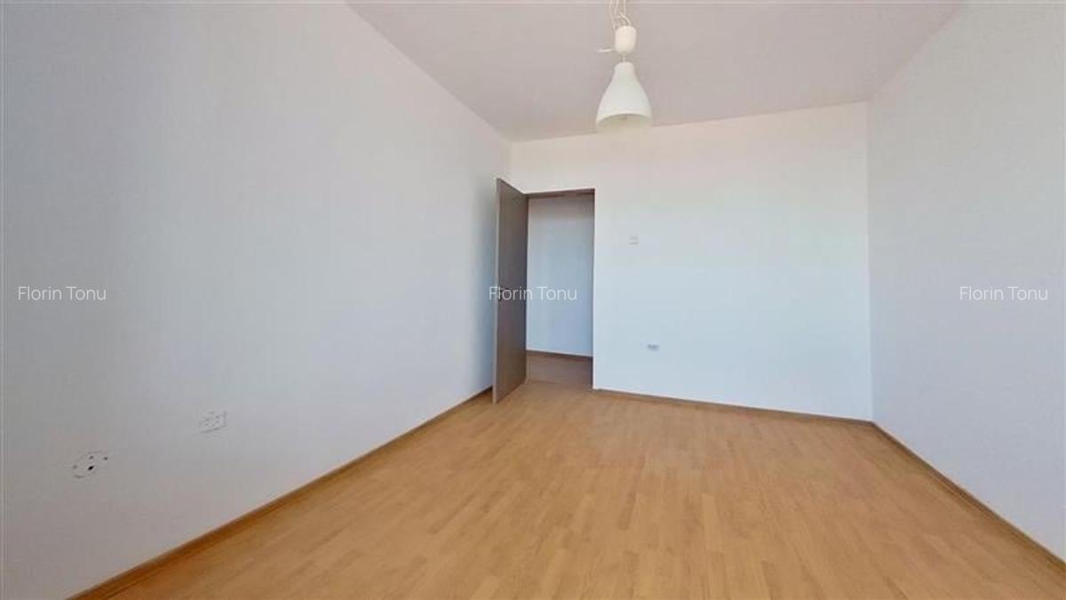 Apartament cu 3 camere semidecomandat în Vlahuță - 11
