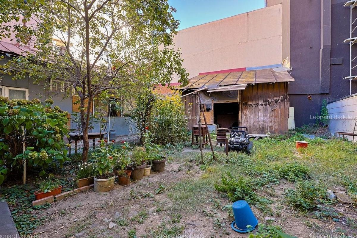 Decebal-Invingatorilor Vila 6 camere-455mp teren - 12 Decebal-Invingatorilor Vila 6 camere-455mp teren - 12