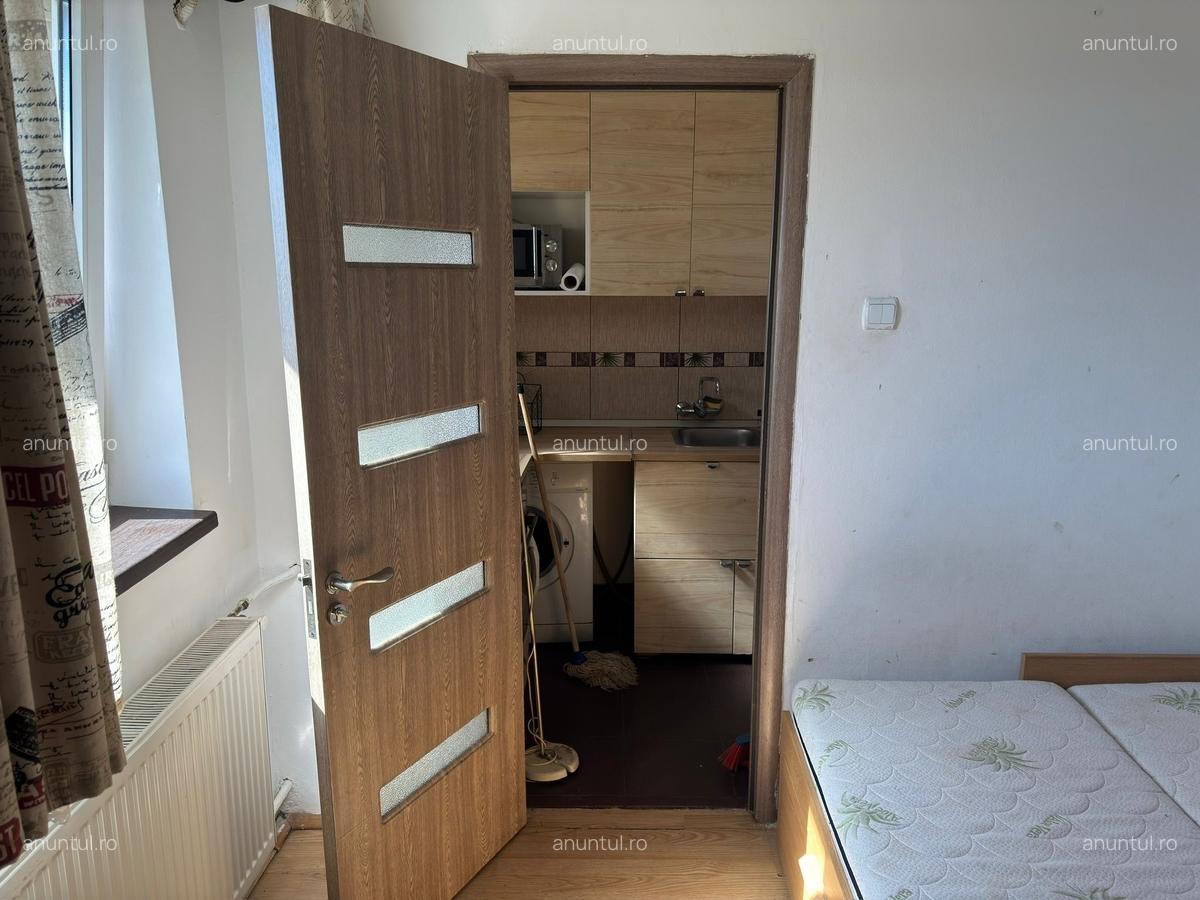 Bld 1 Decembrie, Titan - 5