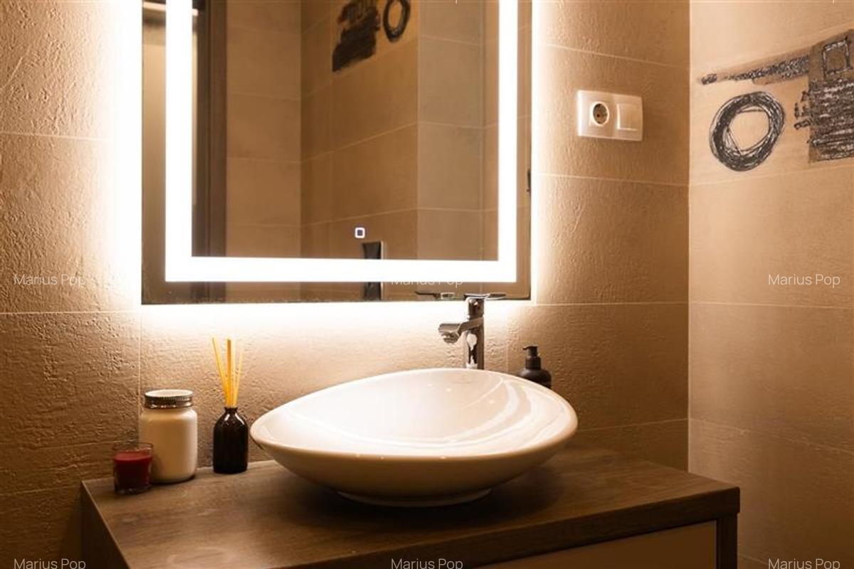 Apartament cu 3 camere decomandat, mobilat în Tractorul - 21