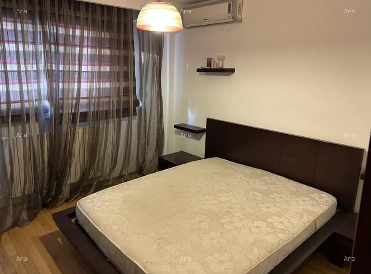 Bucur Obor metrou Parc,bloc reabilitat,decomandat,se vinde mobilat - 1