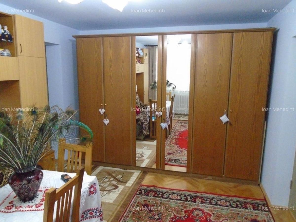 Proprietar, vând apartamet în Reghin, Mihai Viteazu - 5
