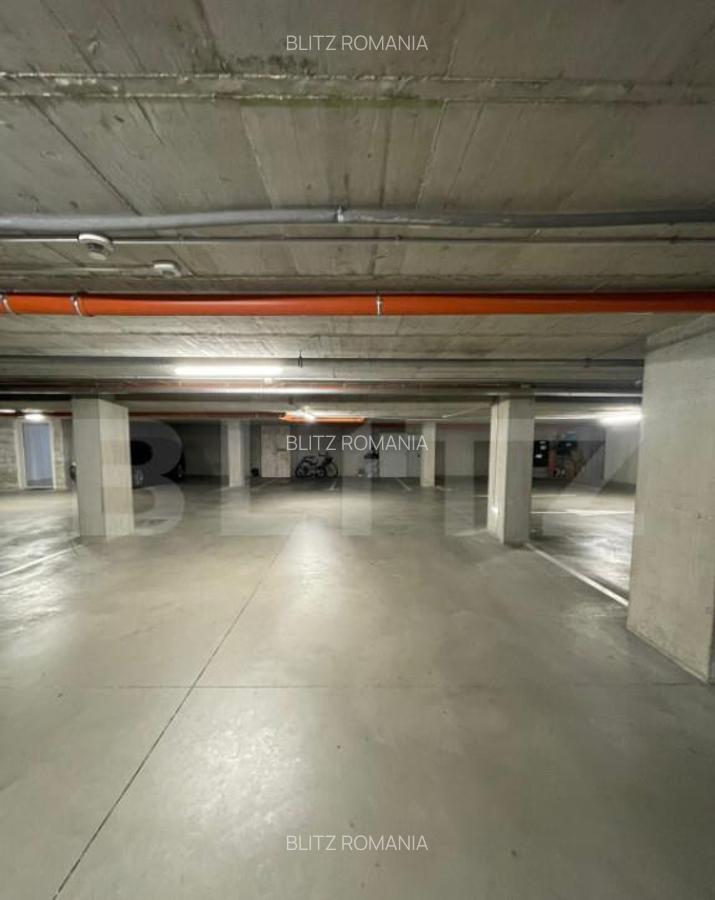 Apartament cu 3 camere, 72 mp, balcon 4,3 mp, parcare, zona - 12