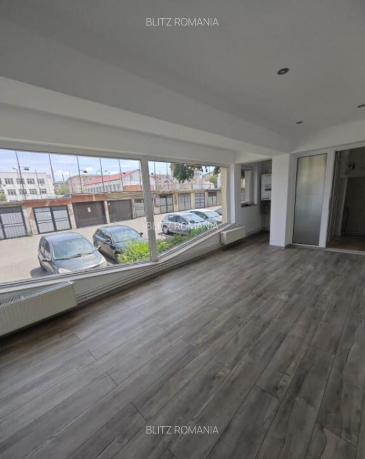 Apartament spa?ios,de vanzare, 3 camere, 98 mp, zona Petru - 9