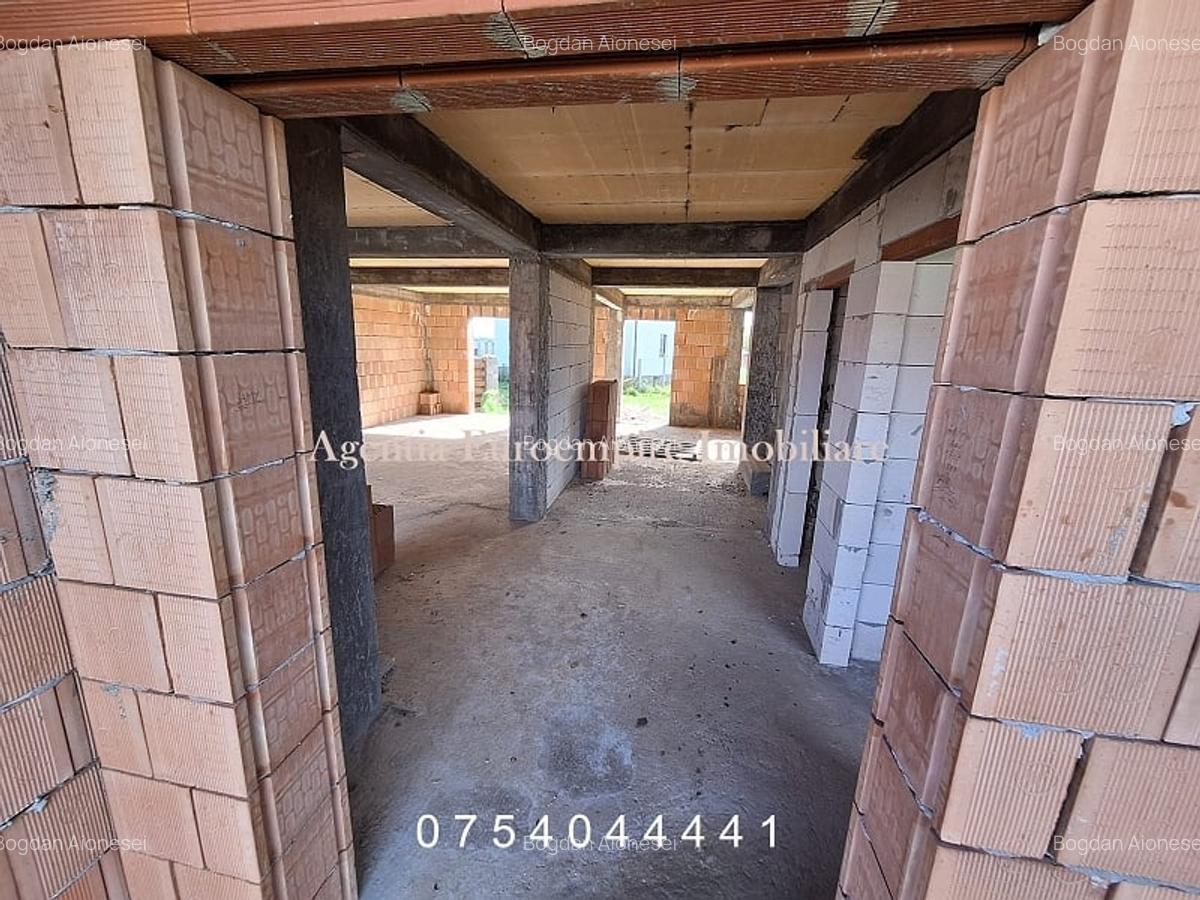 Casă cu 5 camere în Agigea - 10