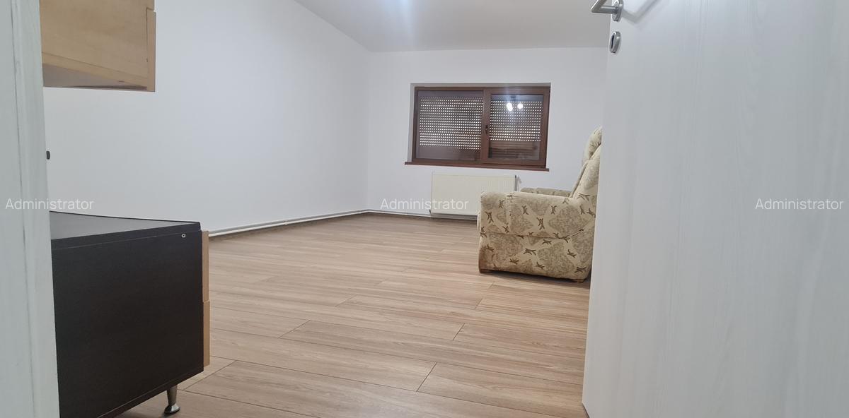 Apartament cu 3 camere decomandat în Central - 8