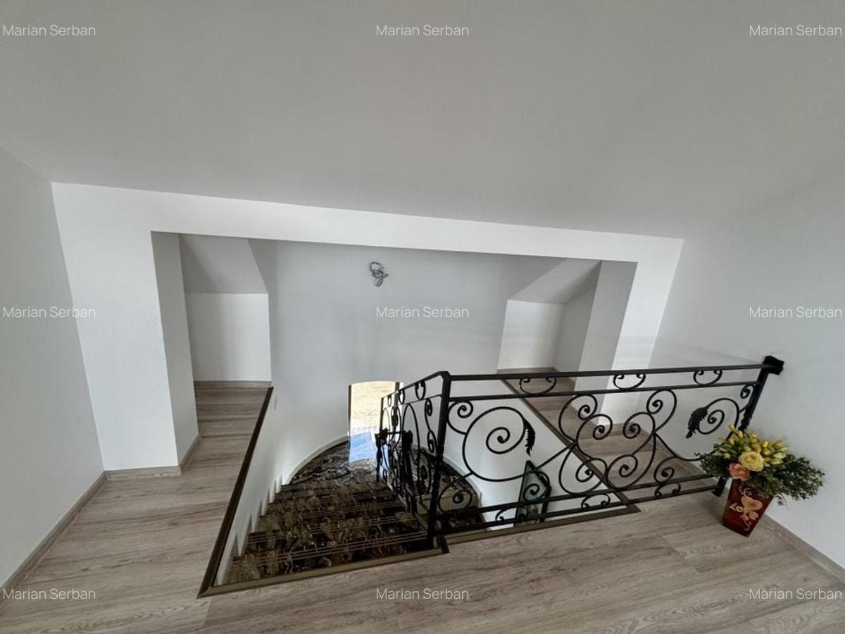 Berceni - VILĂ UNICAT, spațioasă, curte 1.000 mp, la 7 min metrou - 33